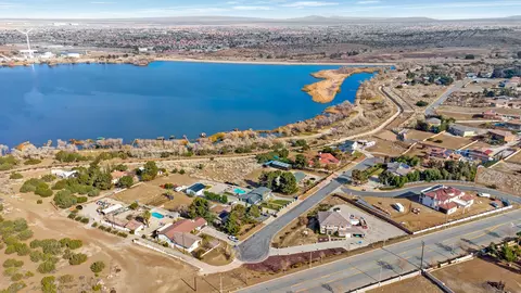 315 Lago Lindo Rd E, Palmdale, CA 93550 photo 48