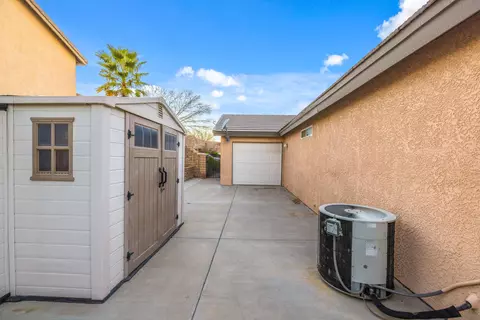 42260 Blueflax Ave, Lancaster, CA 93536 photo 43