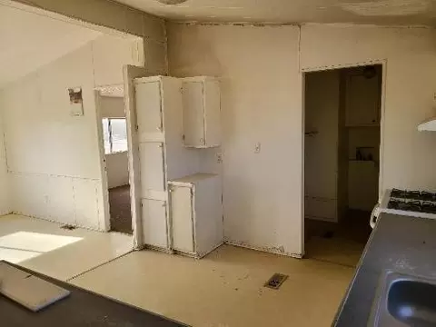 4273 Backus Rd, Mojave, CA 93501 photo 9
