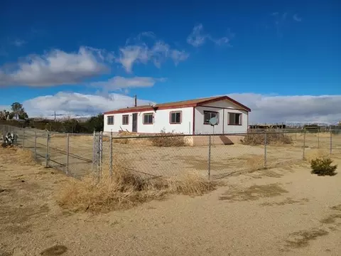 4273 Backus Rd, Mojave, CA 93501 photo 1