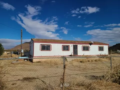4273 Backus Rd, Mojave, CA 93501 photo 8