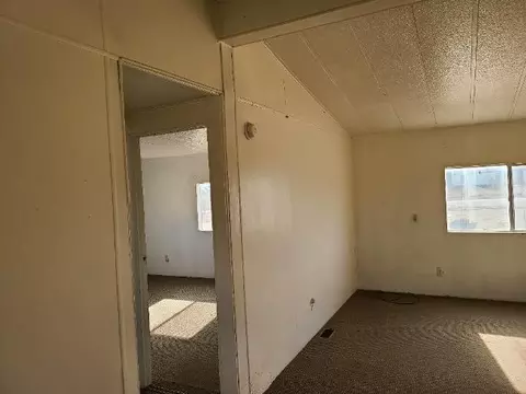 4273 Backus Rd, Mojave, CA 93501 photo 7