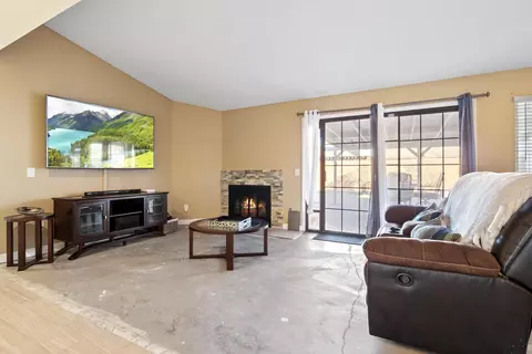 37710 52nd St E St, Palmdale, CA 93552 photo 4