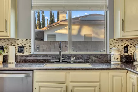 43241 Haven Pl, Lancaster, CA 93536 photo 14