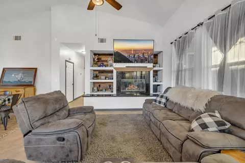 43241 Haven Pl, Lancaster, CA 93536 photo 12