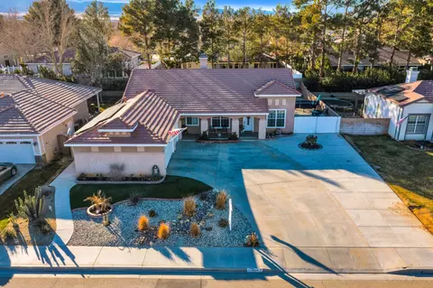 43241 Haven Pl, Lancaster, CA 93536 photo 1