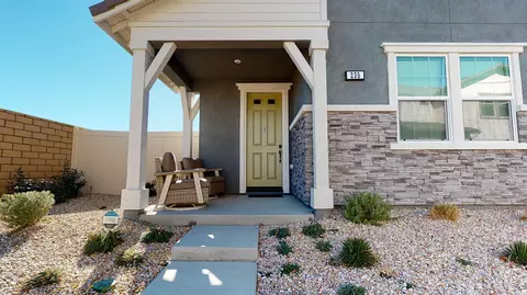 235 Black Walnut Ln, Palmdale, CA 93551 photo 3