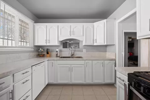 3179 E Q4 Ave, Palmdale, CA 93550 photo 9