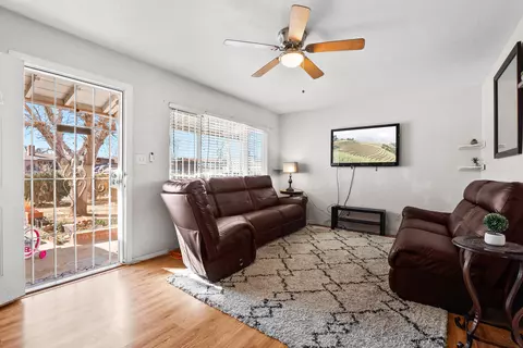3179 E Q4 Ave, Palmdale, CA 93550 photo 5
