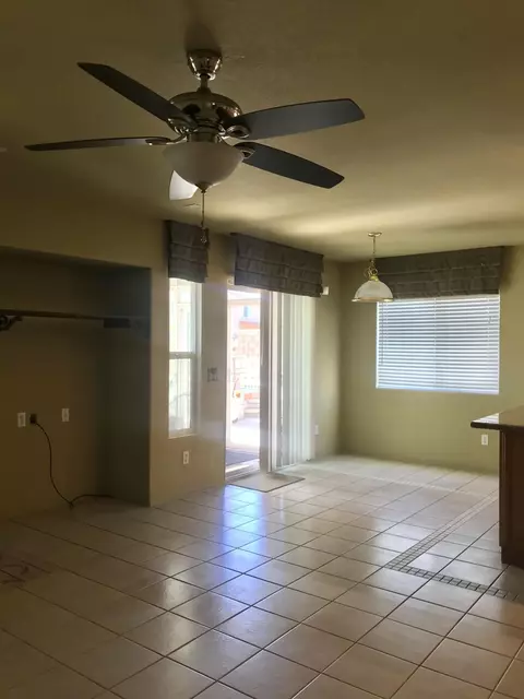 1836 Thomas Dr, Lancaster, CA 93535 photo 18