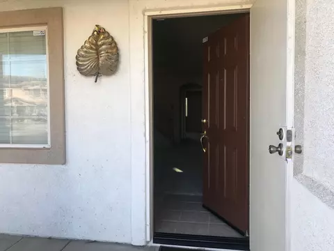 1836 Thomas Dr, Lancaster, CA 93535 photo 4