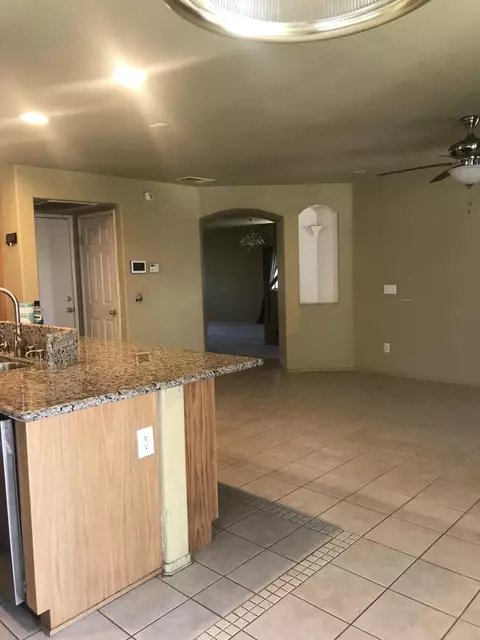 1836 Thomas Dr, Lancaster, CA 93535 photo 21