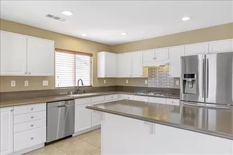 1012 Canyon Dr W, Tehachapi, CA 93561 photo 9
