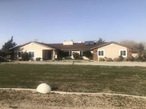 18245 Lancaster Rd, Lancaster, CA 93536 photo 2