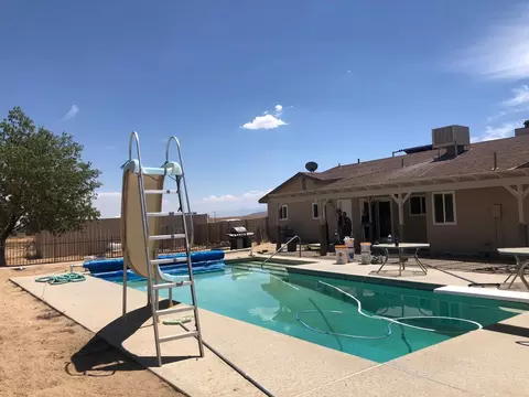 18245 Lancaster Rd, Lancaster, CA 93536 photo 3