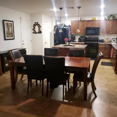 1237 Cambridge Ct, Lancaster, CA 93535 photo 12