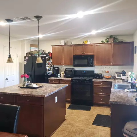 1237 Cambridge Ct, Lancaster, CA 93535 photo 10