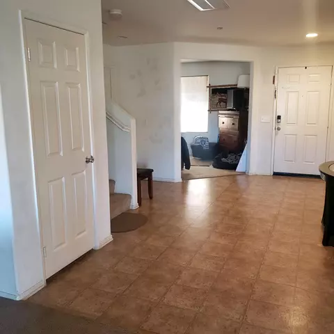 1237 Cambridge Ct, Lancaster, CA 93535 photo 4