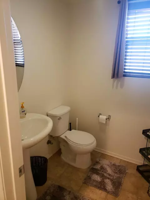 1237 Cambridge Ct, Lancaster, CA 93535 photo 8