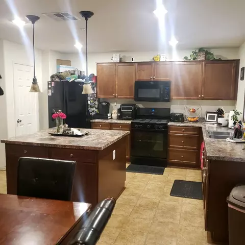 1237 Cambridge Ct, Lancaster, CA 93535 photo 13