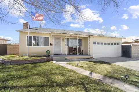 45425 Date Ave, Lancaster, CA 93534 photo 2