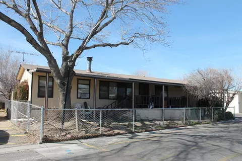1301 E Avenue I E #186, Lancaster, CA 93535 photo 3