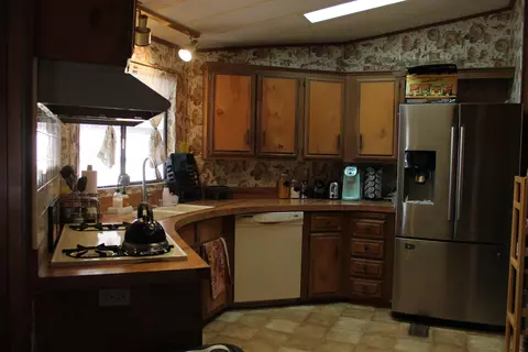 1301 E Avenue I E #186, Lancaster, CA 93535 photo 13