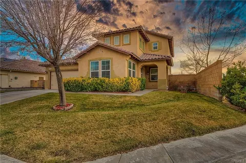 4054 Jonathon St, Lancaster, CA 93536 photo 1