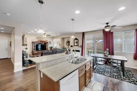 4054 Jonathon St, Lancaster, CA 93536 photo 11