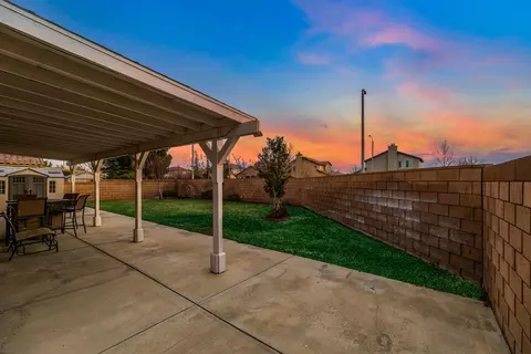 4054 Jonathon St, Lancaster, CA 93536 photo 40