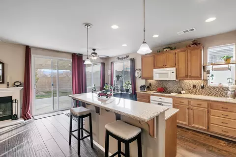 4054 Jonathon St, Lancaster, CA 93536 photo 12