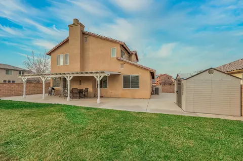 4054 Jonathon St, Lancaster, CA 93536 photo 7
