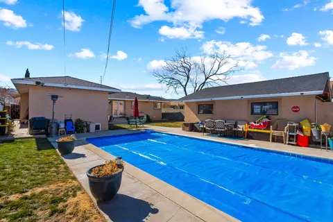 203 B St W, Tehachapi, CA 93561 photo 29
