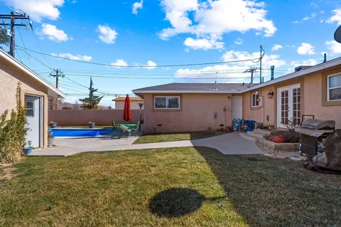 203 B St W, Tehachapi, CA 93561 photo 26