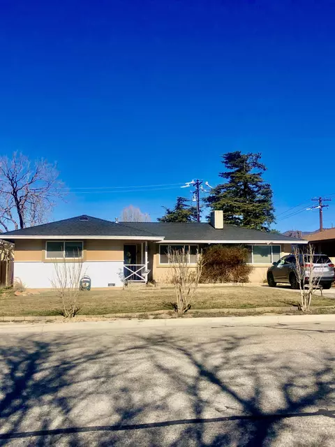 203 B St W, Tehachapi, CA 93561 photo 4