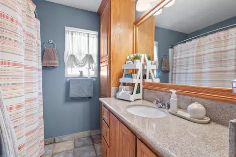 203 B St W, Tehachapi, CA 93561 photo 23