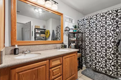 203 B St W, Tehachapi, CA 93561 photo 16