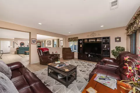 43306 E 16th St, Lancaster, CA 93535 photo 15
