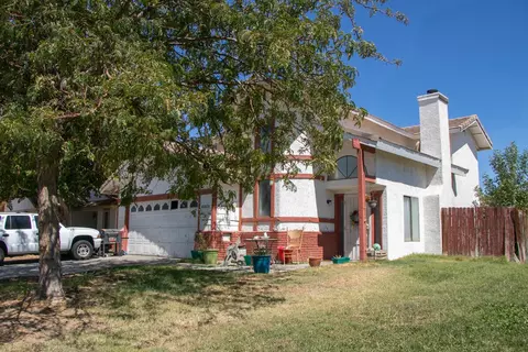 45834 Picadilly St, Lancaster, CA 93534 photo 3