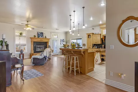 20526 Oak Pass Ave, Tehachapi, CA 93561 photo 13