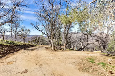 20526 Oak Pass Ave, Tehachapi, CA 93561 photo 38