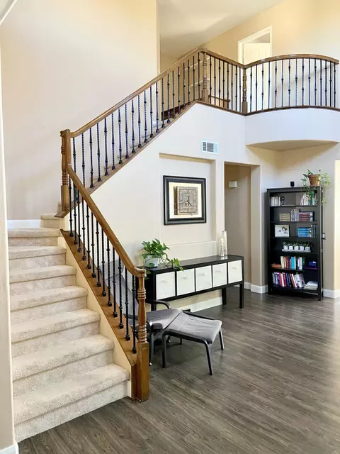 6054 Ryans Pl, Lancaster, CA 93536 photo 4