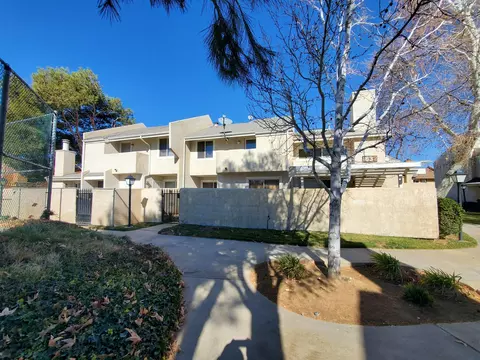 1832 E J2 Ave #3, Lancaster, CA 93535 photo 1