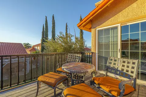 5562 Symphony Ct, Lancaster, CA 93536 photo 4