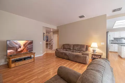 5562 Symphony Ct, Lancaster, CA 93536 photo 17