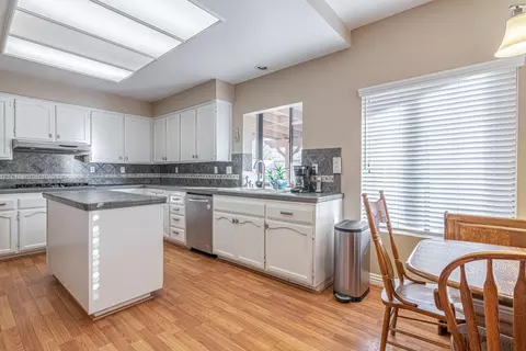 5562 Symphony Ct, Lancaster, CA 93536 photo 13