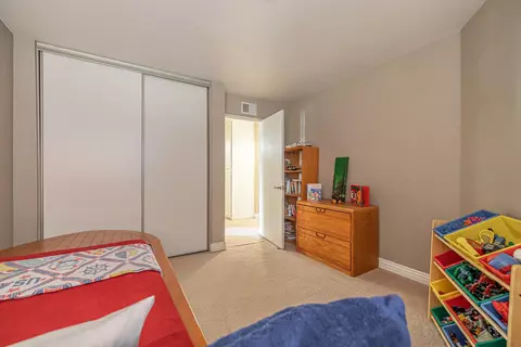 5562 Symphony Ct, Lancaster, CA 93536 photo 40