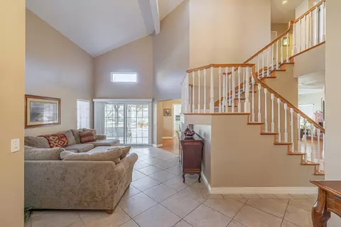 5562 Symphony Ct, Lancaster, CA 93536 photo 7