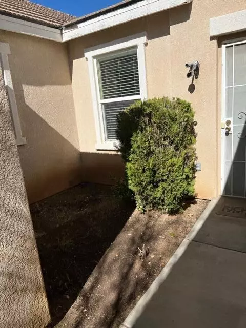2443 Moonlight Ct, Palmdale, CA 93550 photo 6