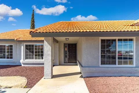 36351 E 43rd St, Palmdale, CA 93552 photo 4